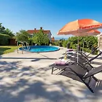Apartament Cozy In With Wifi Viskovo