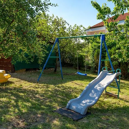 Διαμέρισμα Cozy In With Wifi Viskovo