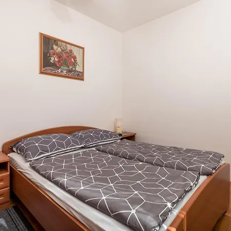 Διαμέρισμα Cozy In With Wifi